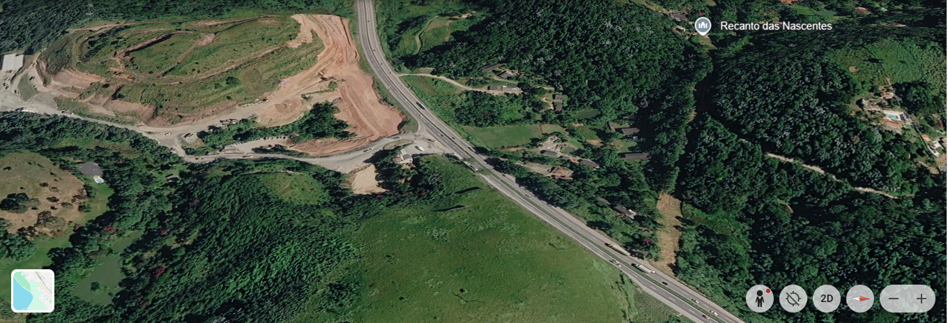Vista aérea oblíqua do trevo do Km 187 da Rodovia Presidente Dutra, com a área de terraplenagem a oeste e a rodovia duplicada
